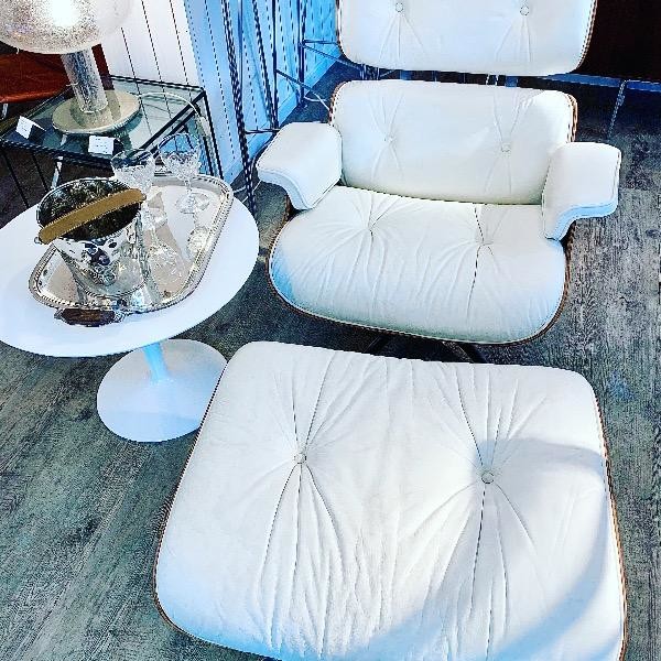 Eames + ottoman early 80s very good condition 