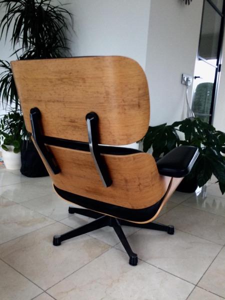 Eames lounge chair 670 from the 80s in pefect shape 