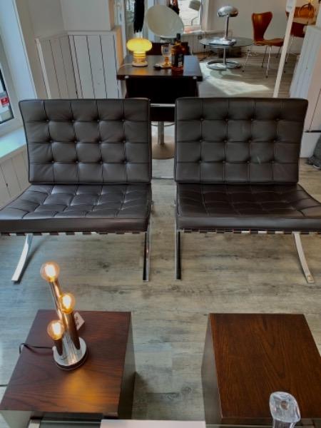 Lounge chairs Barcelona from Mies Vander Rohe for Knoll in dark Brown leather and chrome ! Great shape 